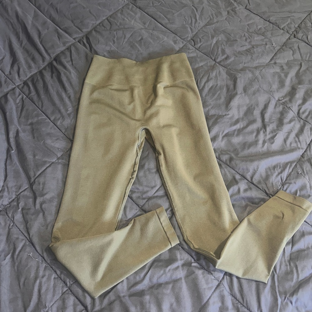 Alphalete Women's Olive Leggings